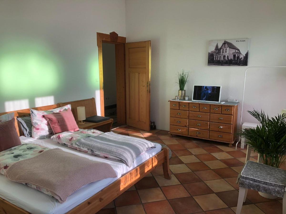 Ferienwohnung Villa Tiemann ชวาร์มชเตดท์ ภายนอก รูปภาพ